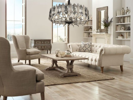 پس زمینه لوستر نقره‌ای 18 شعله