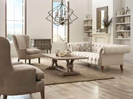 پس زمینه لوستر 6 شعله نقره‌ای