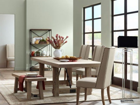 پس زمینه آباژور سالنی نقره‌ای